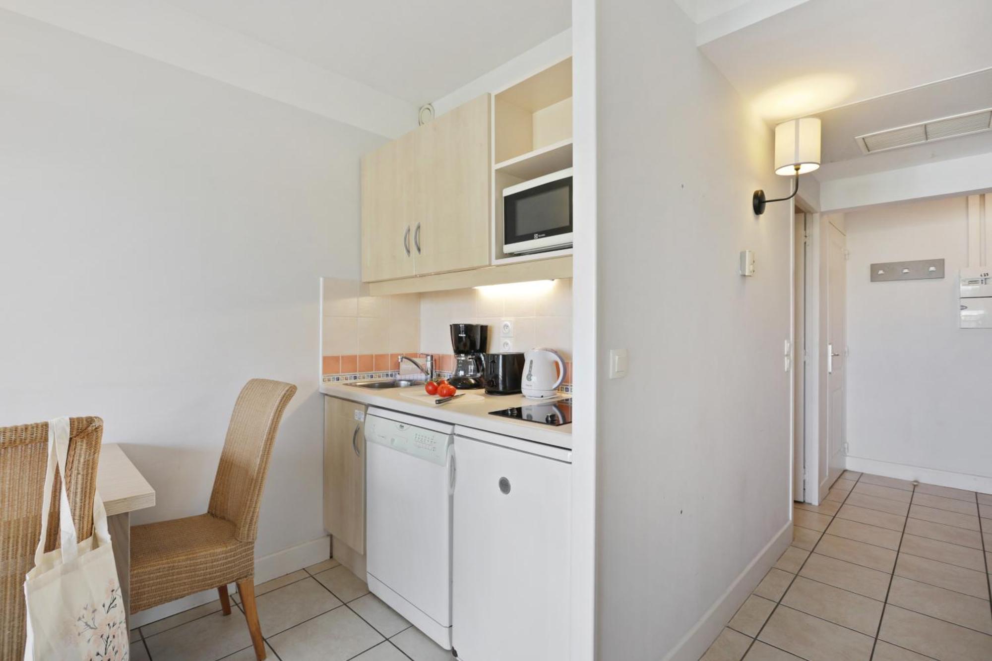Résidence Héliotel Marine Saint-Laurent-du-Var Esterno foto