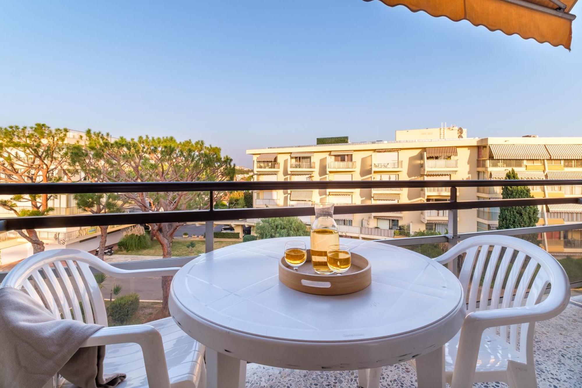 Résidence Héliotel Marine Saint-Laurent-du-Var Esterno foto