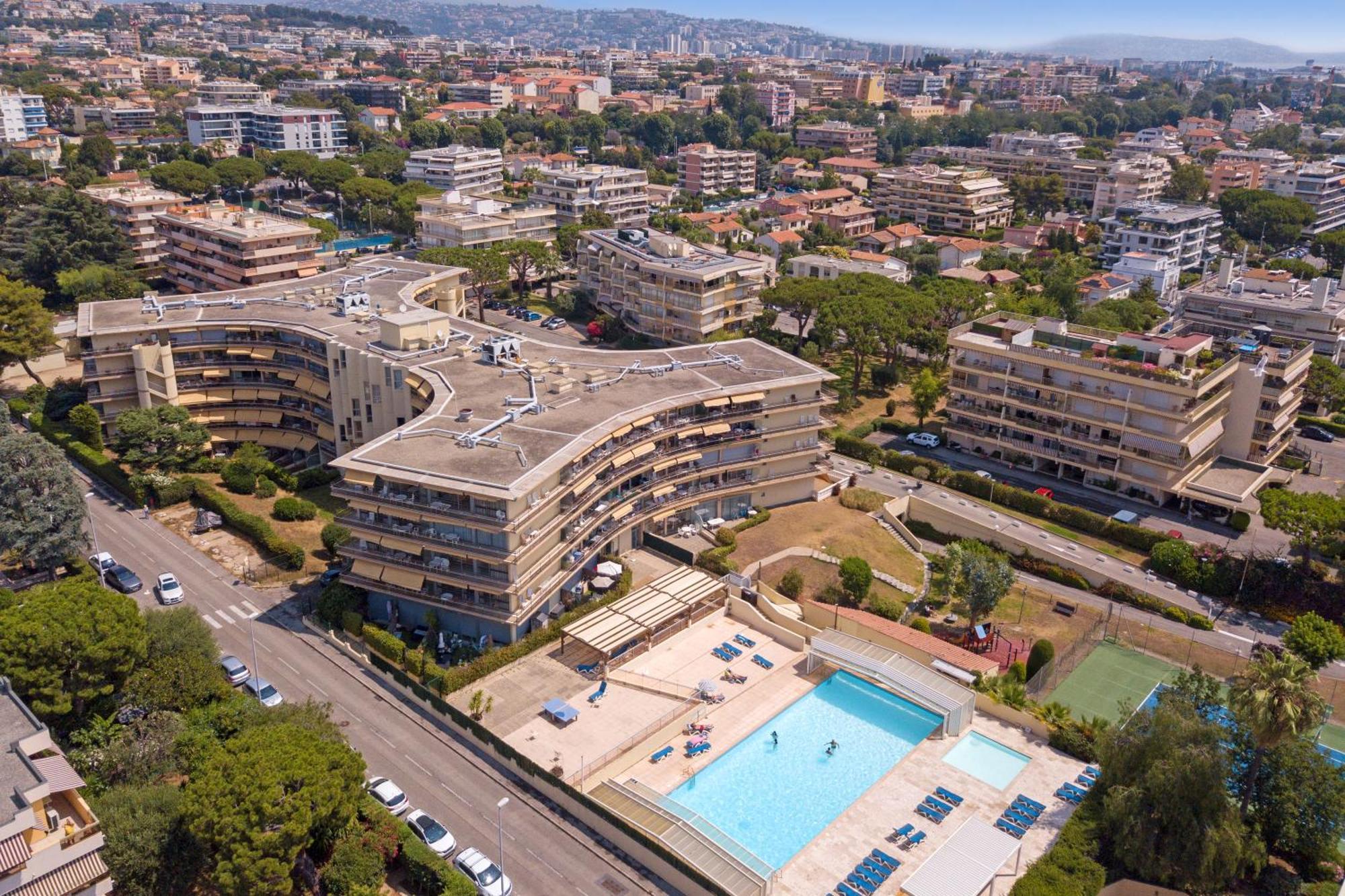 Résidence Héliotel Marine Saint-Laurent-du-Var Esterno foto